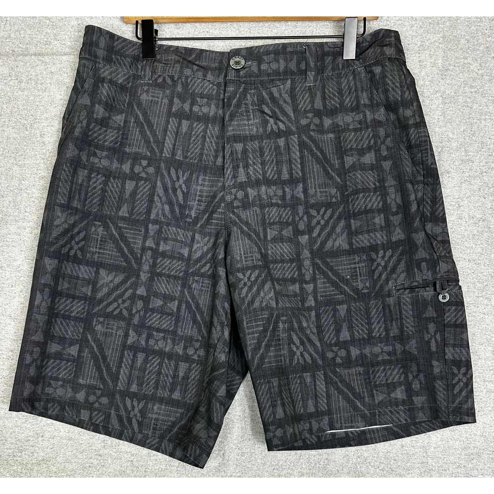 Crazy Shirts Ink Expedition Shorts Mens 34 9" Grey Hybrid Tapa Print Cargo